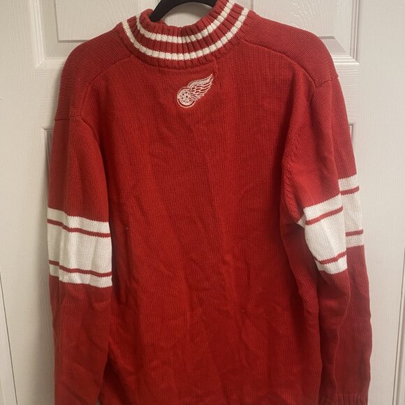 RED WINGS SWEATER - Picture 2 of 3